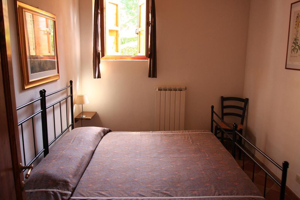 Agriturismo Villa Opera Volterra Habitación foto