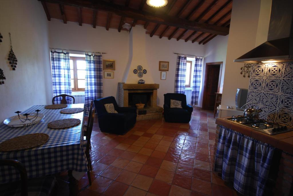 Agriturismo Villa Opera Volterra Habitación foto